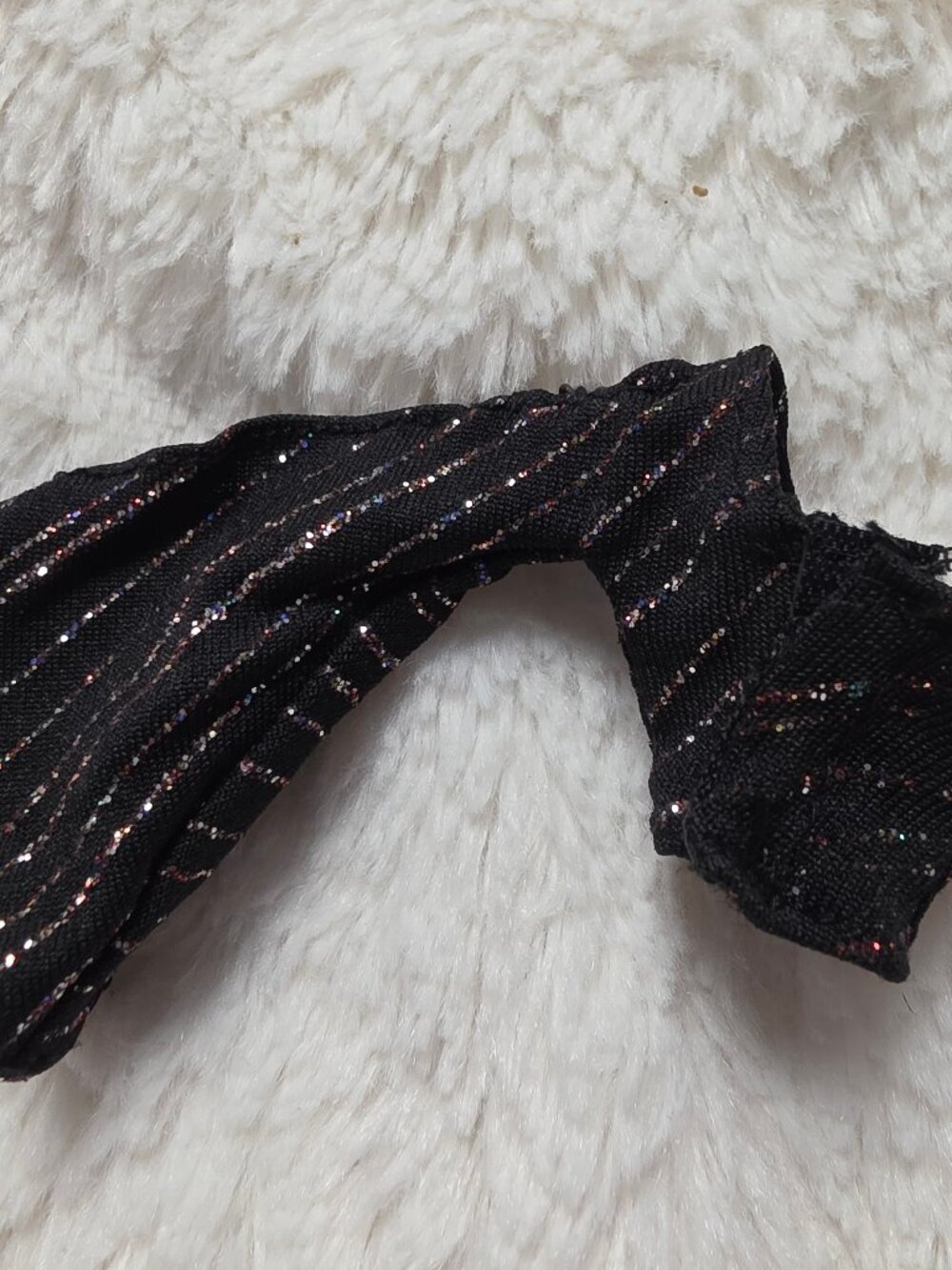 Vintage 2004 Bratz Flashback Fever Sasha Asymmetrical 70s Style Black Top Disco - Picture 2 of 3